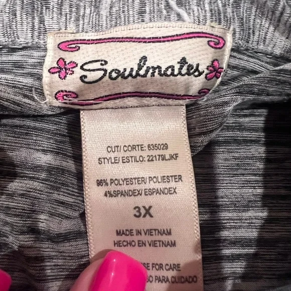 Soulmates Gray Ruffled Cap Sleeve Blouse - Picture 4 of 7